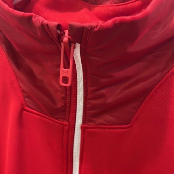 University of Wisconsin Under Armour Red Full Zip Sweatshirt Badgers Small - Picture 3 of 6